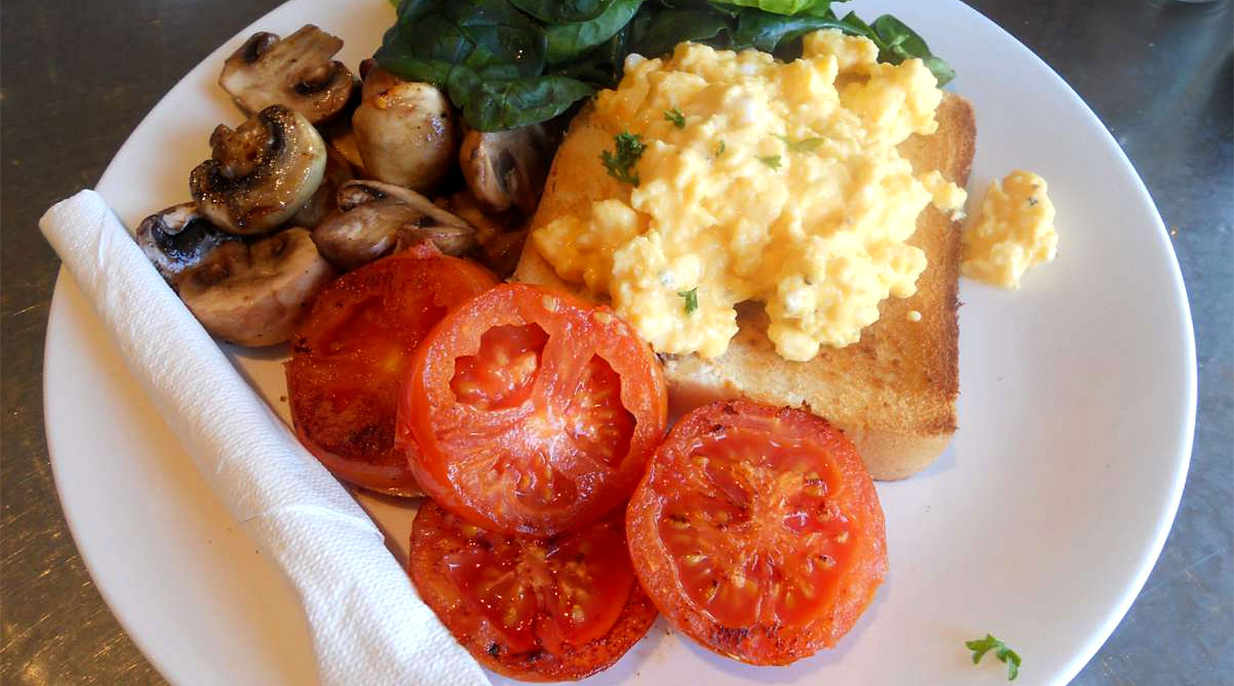 Beaches Cafe Queenscliff Victoria Daily Breakfast & Lunch Cafe