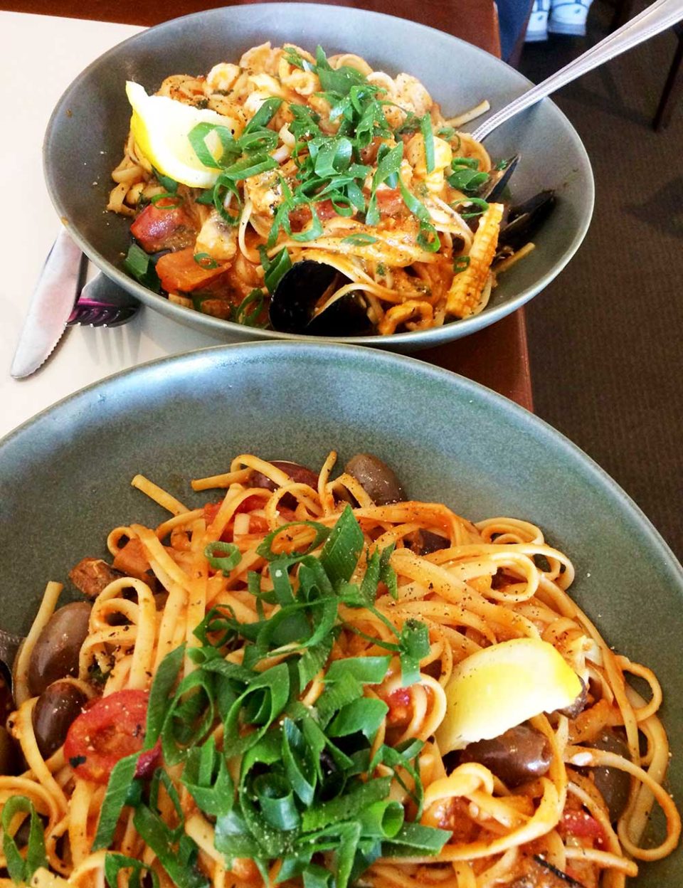 Lombardys On Hesse Queenscliff Victoria Italian Pizza Restaurant